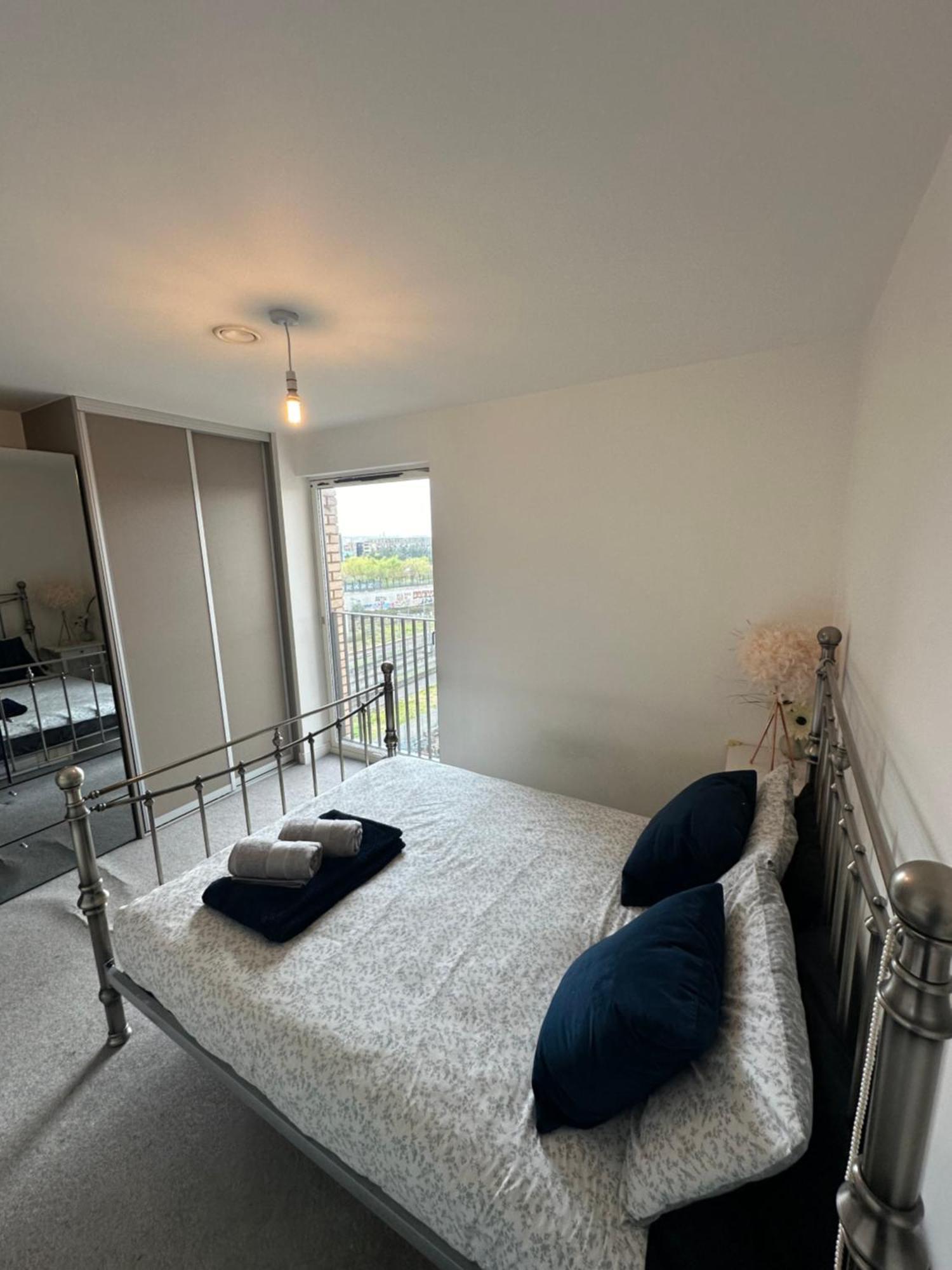 Luxury 3 Bedroom Flat In Stratford, Londra Esterno foto