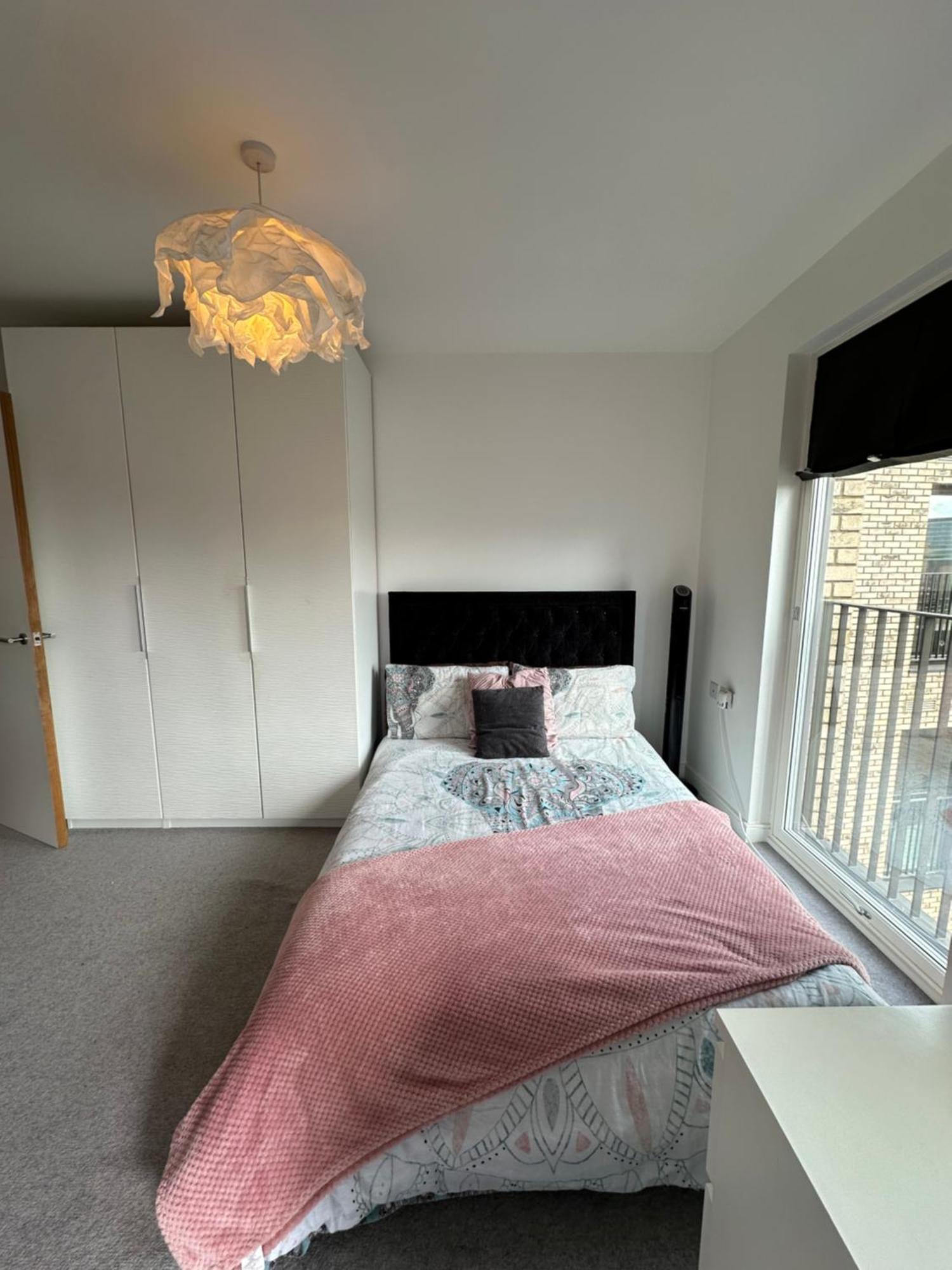 Luxury 3 Bedroom Flat In Stratford, Londra Esterno foto