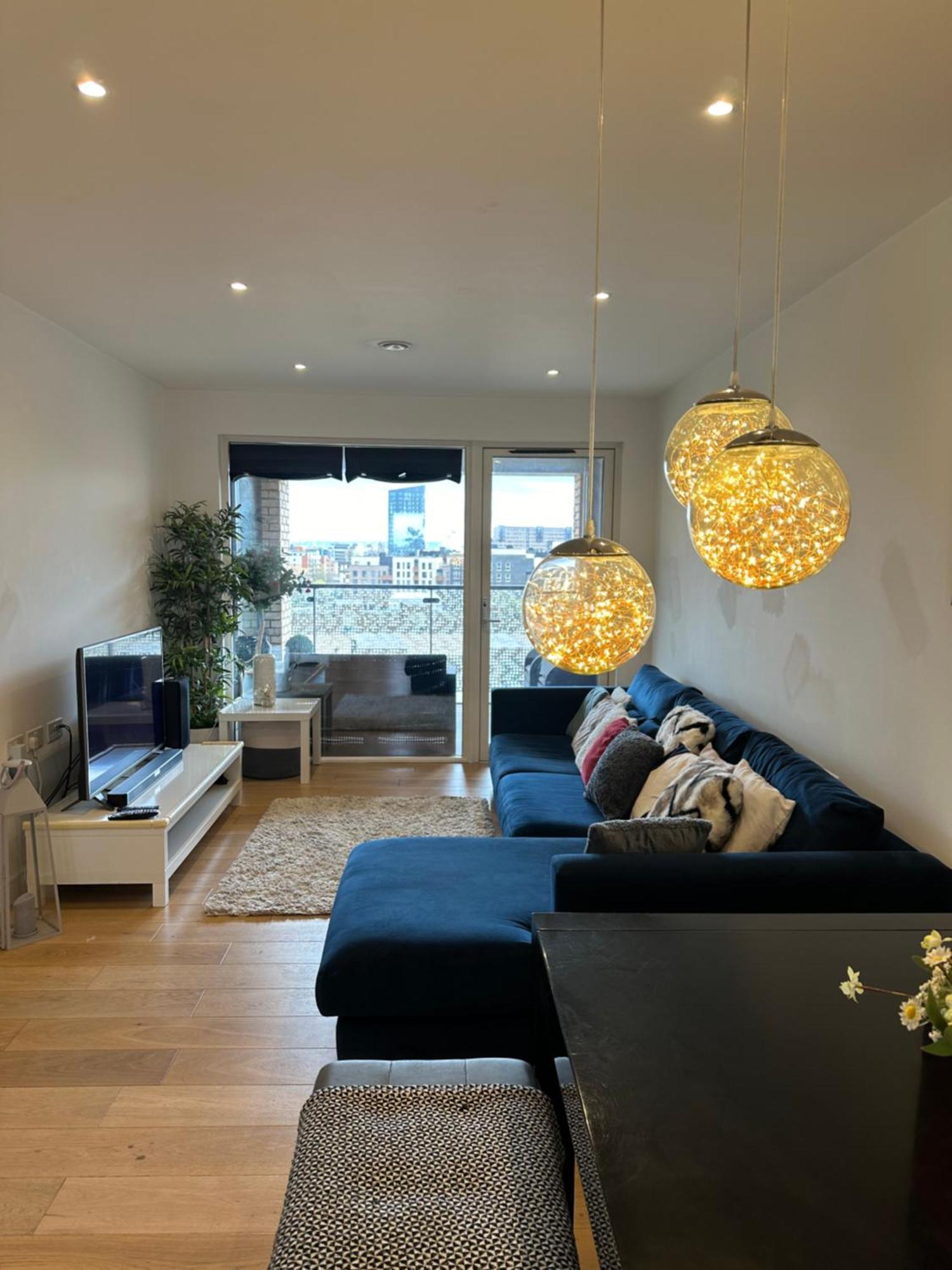 Luxury 3 Bedroom Flat In Stratford, Londra Esterno foto