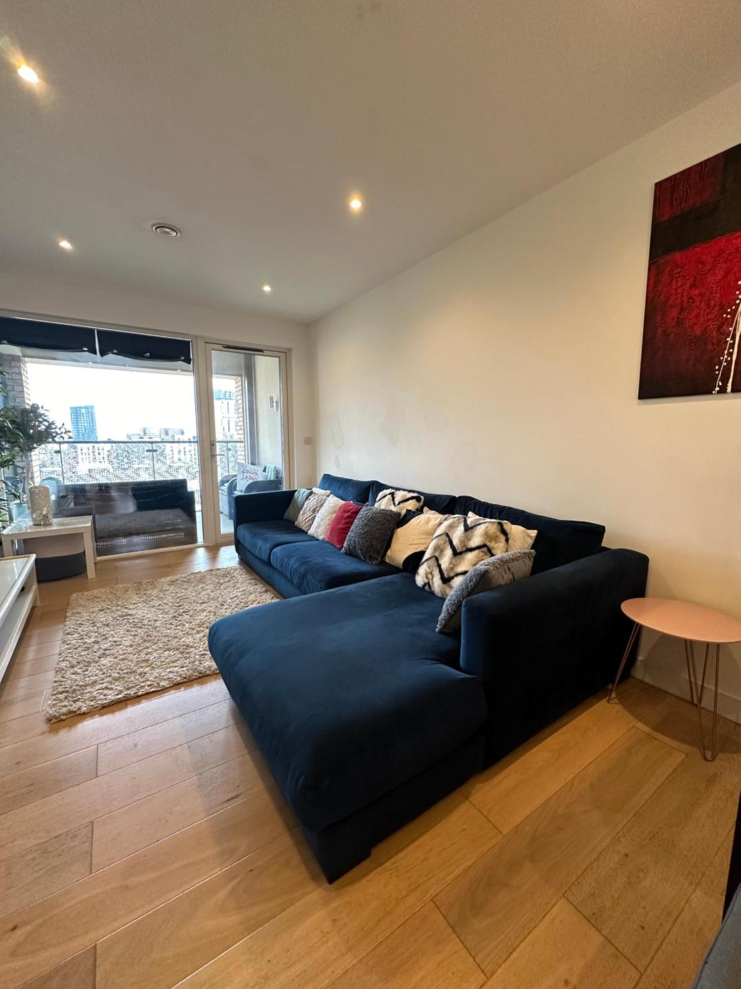 Luxury 3 Bedroom Flat In Stratford, Londra Esterno foto