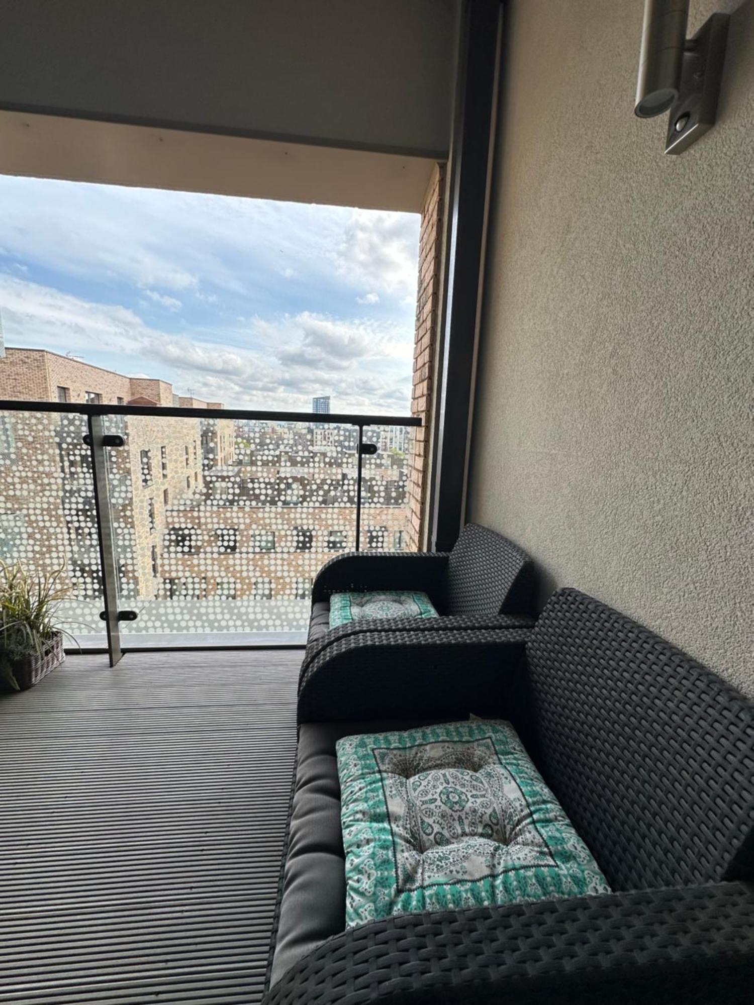 Luxury 3 Bedroom Flat In Stratford, Londra Esterno foto